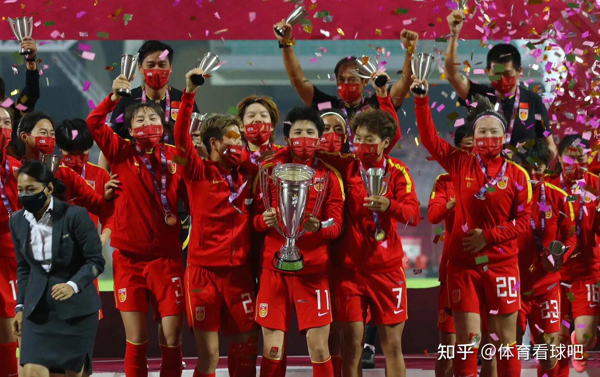 中国女足胜日本晋级亚洲杯决赛，队员做人浪庆祝高喊“拿下韩国”！_哔哩哔哩_bilibili