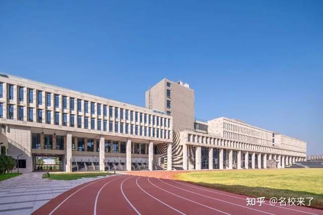 學校地址:廣東省廣州市荔灣區省實路1號廣東實驗中學高中部活動內容