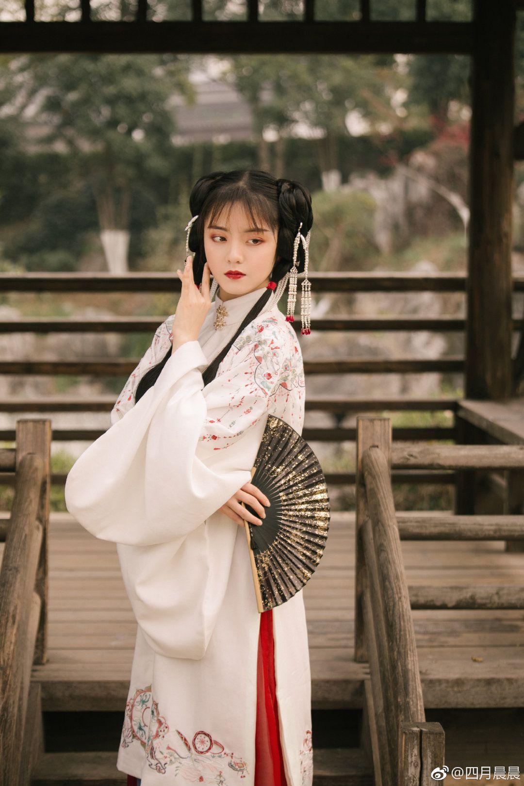 你见过穿汉服最好看的人是什么样子