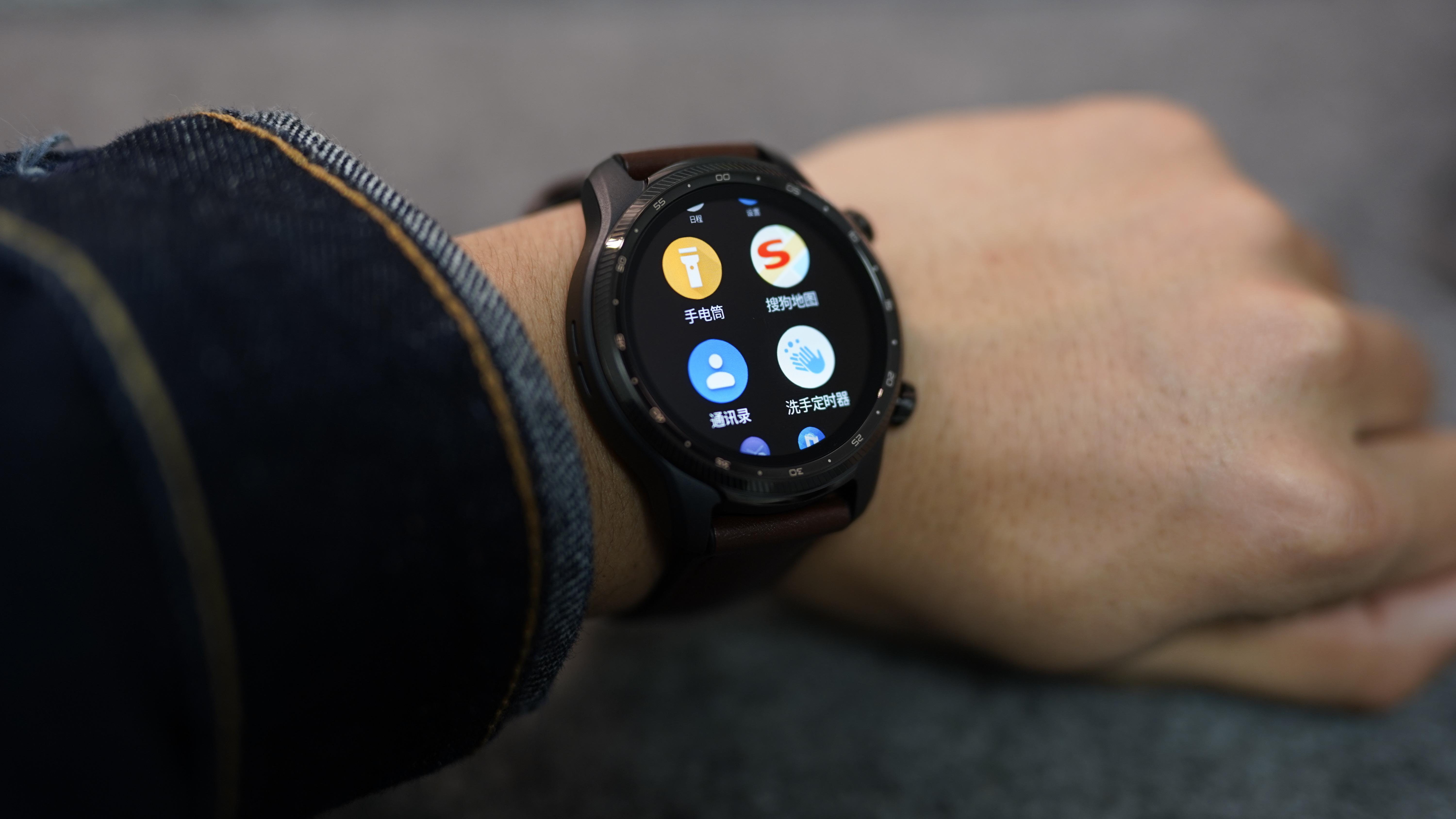 三,智能可穿戴设备改变生活