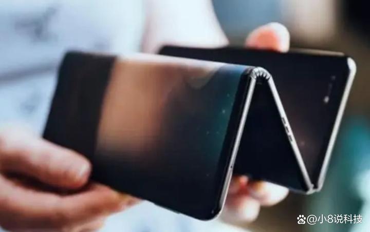 华为的三折屏手机预计最快将于今年第二季度面世