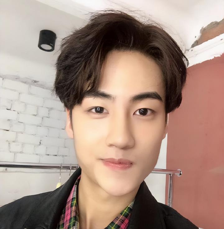 一路走好!25岁男星刘峰离世,新作品还在拍摄中,讣告让人心疼! - 知乎