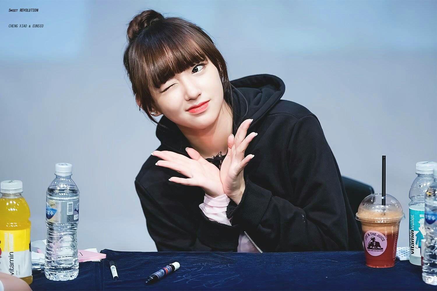 怎么评价女团宇宙少女的程潇的颜