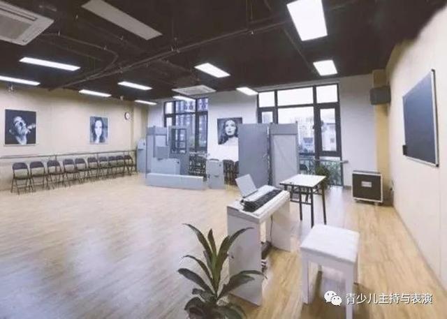 「京师华艺」从事戏剧表演教学的教室,需要配备哪些教学设施? - 知乎