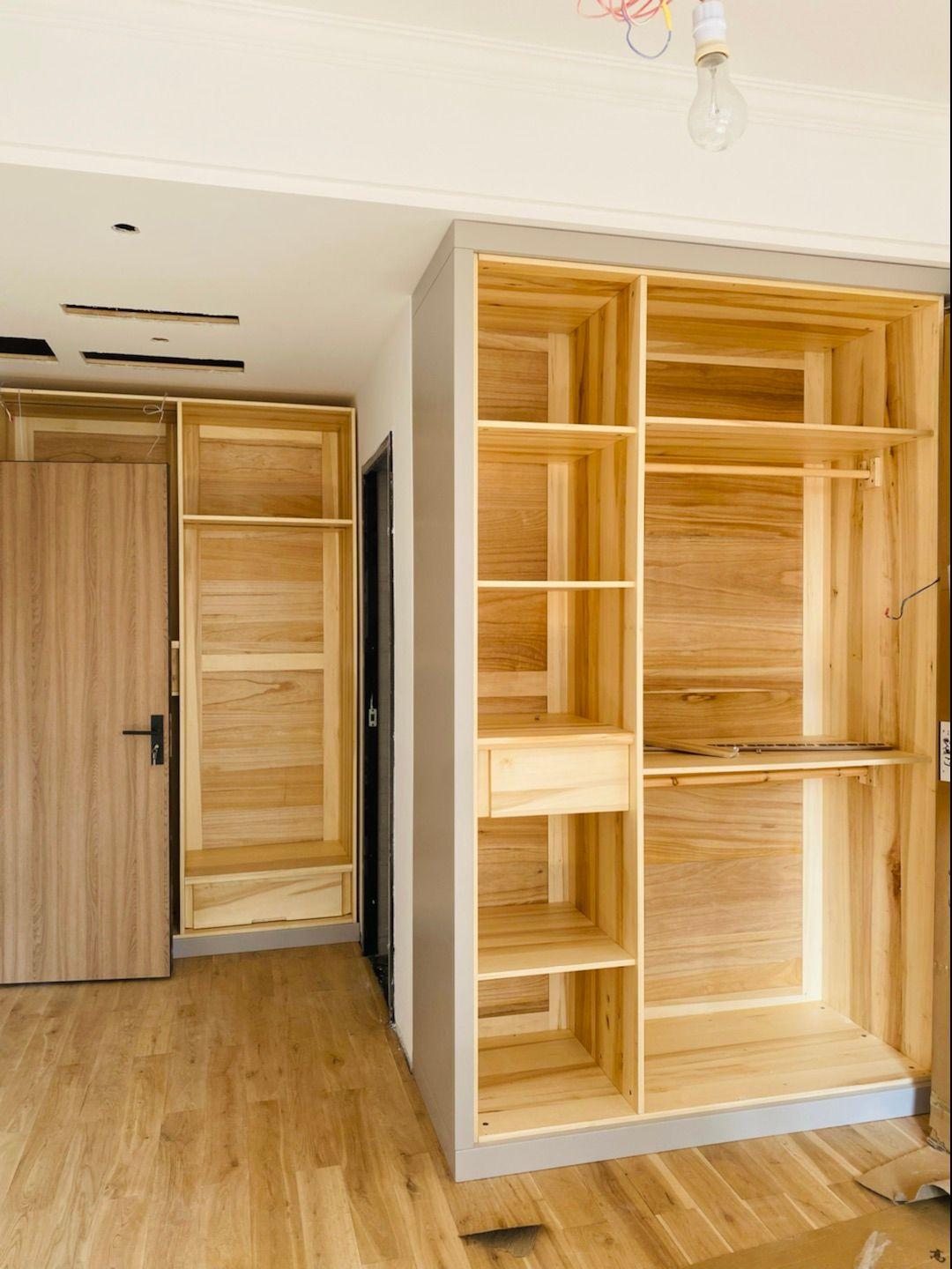 原木衣柜也可以很时尚悠好木极简原木全屋定制