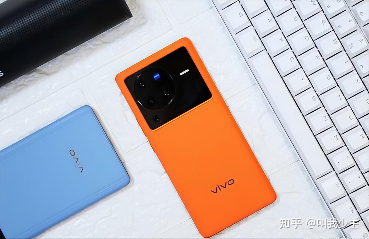 年底:vivo x90