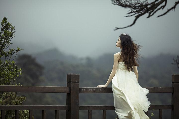 红尘缱绻一生等一人