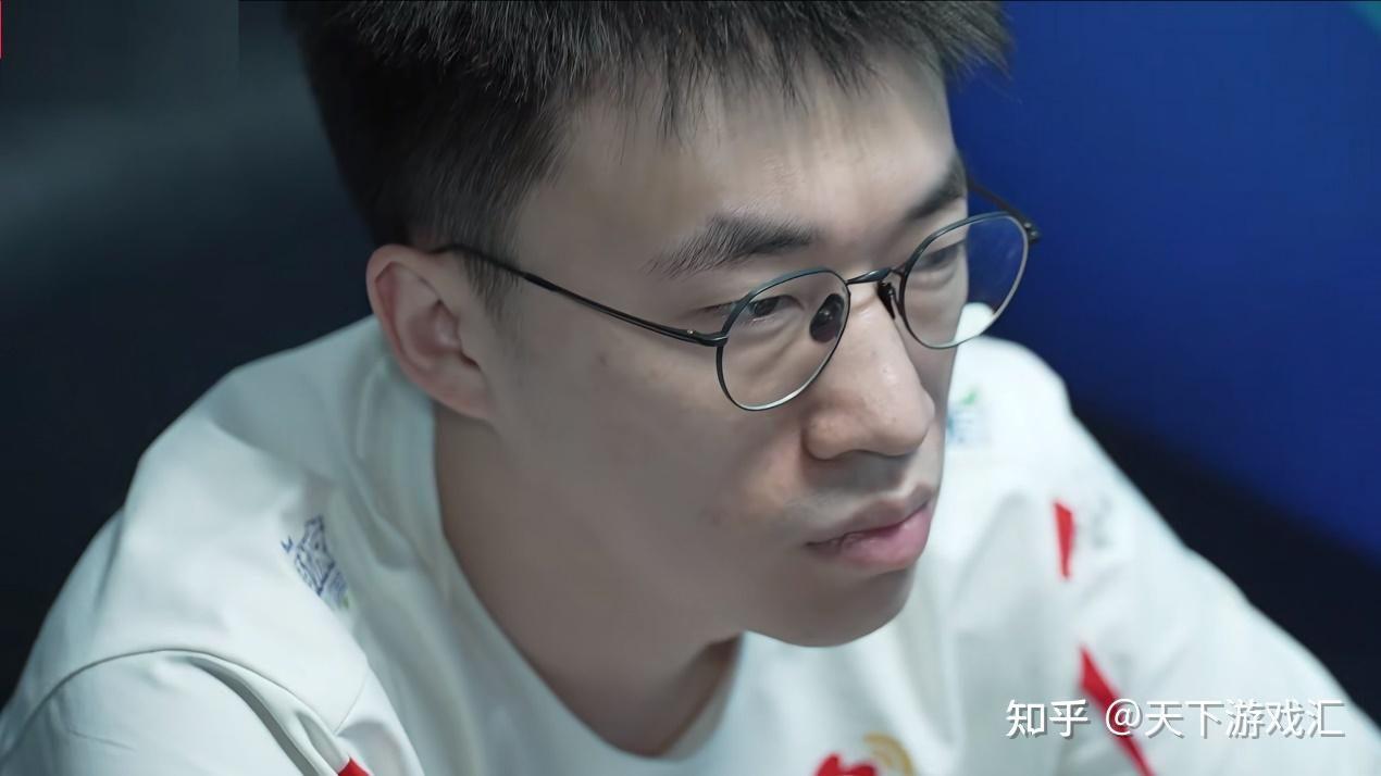 先是mystic选手人设崩塌,成为电竞第一渣男,然后是lpl前解说周淑怡,和