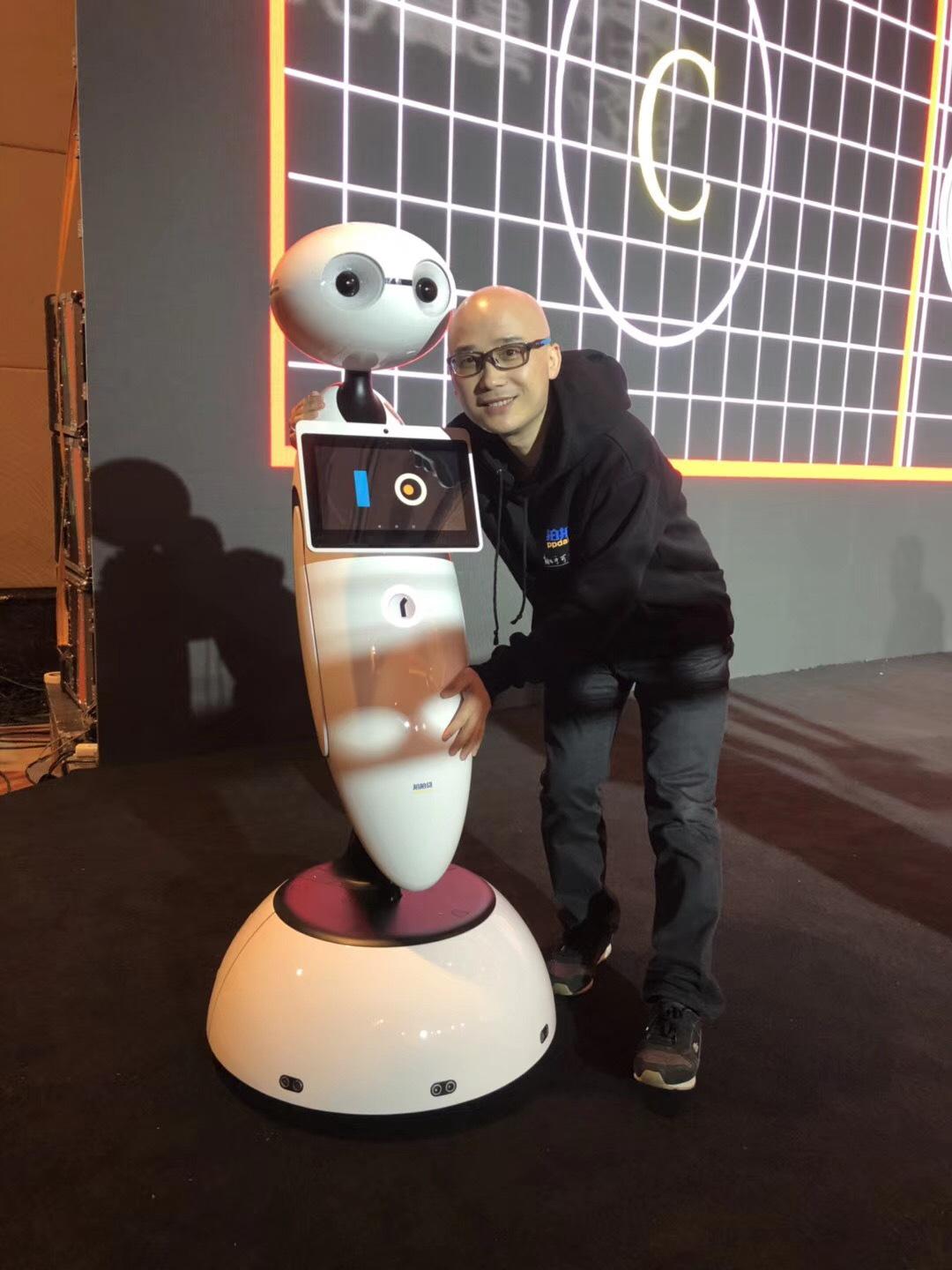 张俊在本次大会上宣布,任命拍拍贷首席风险官兼首席数据官顾鸣担任