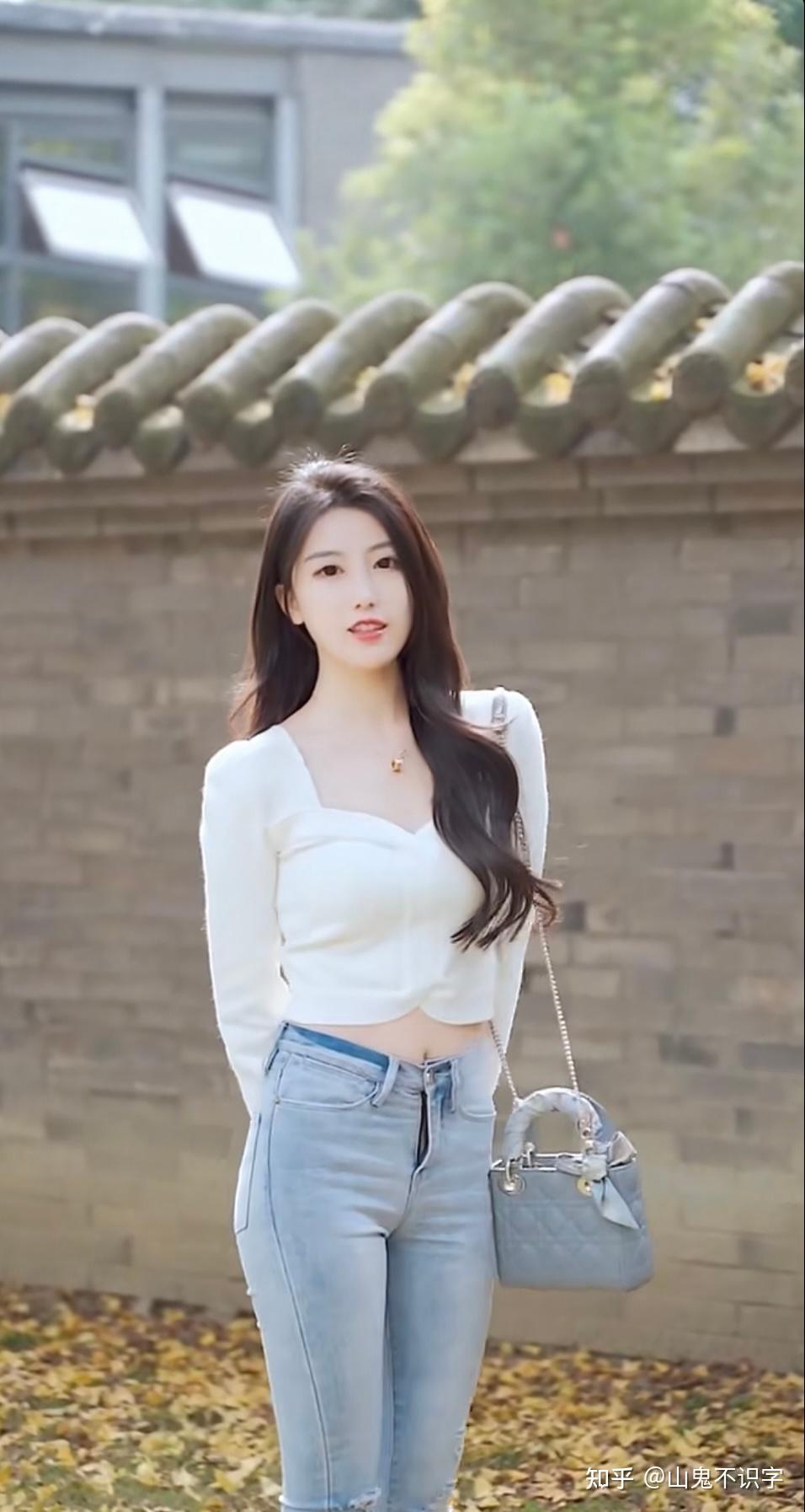 有一个超级漂亮的女朋友是一种什么体验