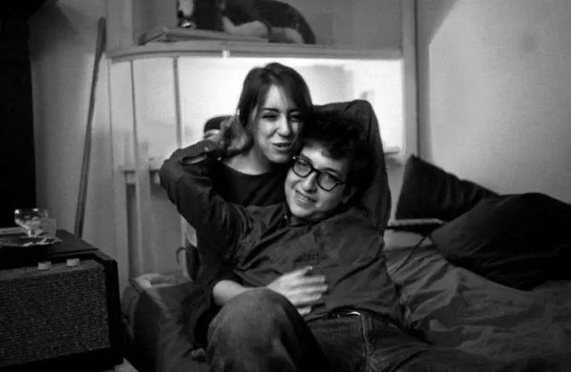 丈量中国与世界距离的符号只在一个鲍勃·迪伦