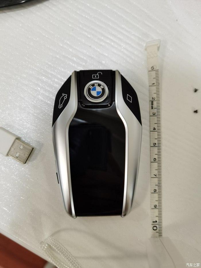 福建2020款宝马540i提车换胎车衣作业