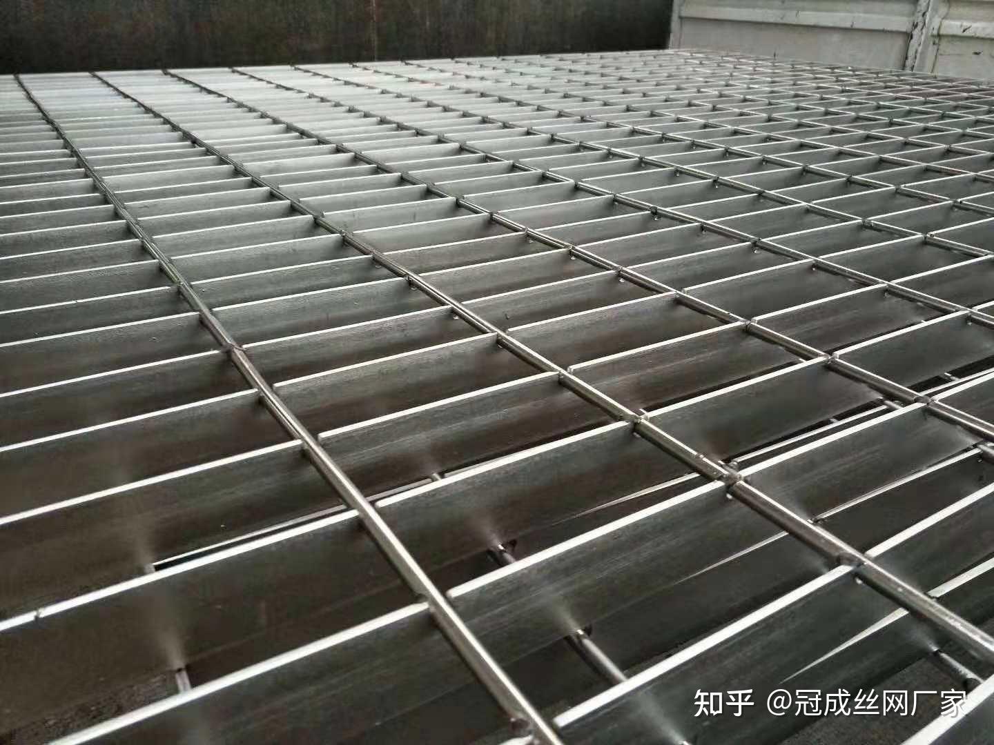 网格板选择因素材质、规格尺寸、防腐性能等 - 知乎