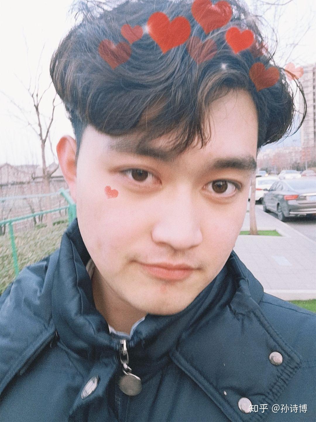 男生该不该烫头发