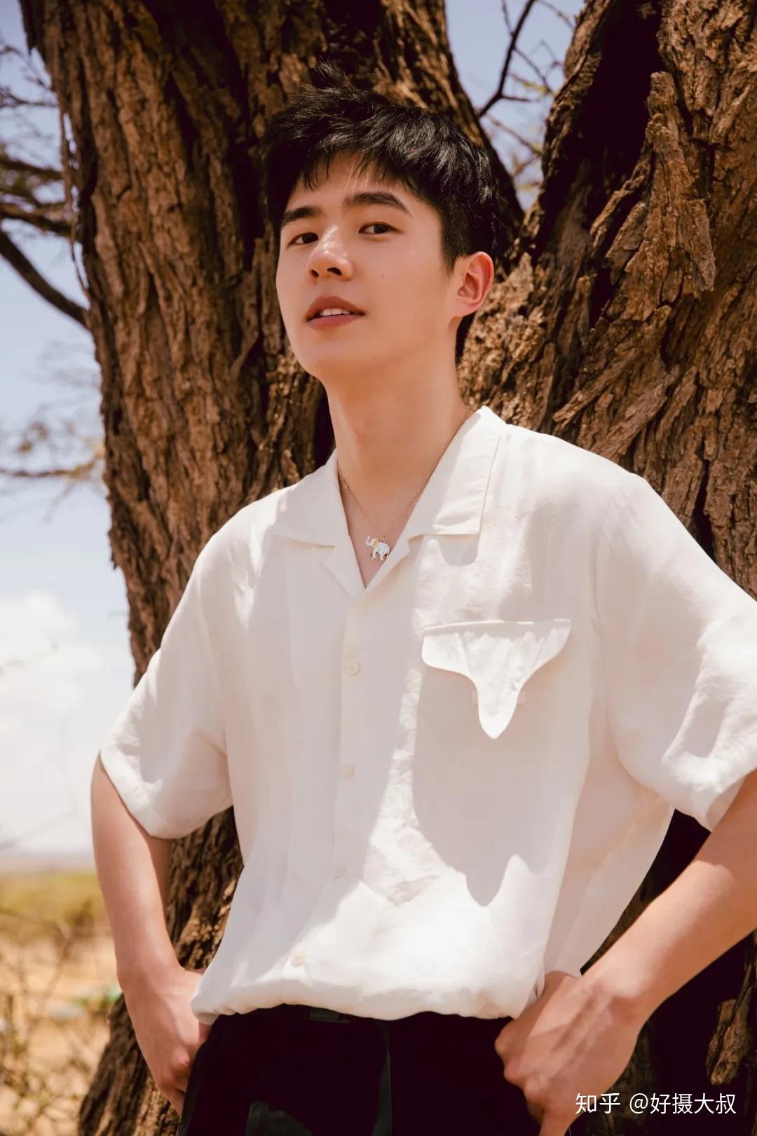 必看夏天男生怎样做才能拍出帅气的照片