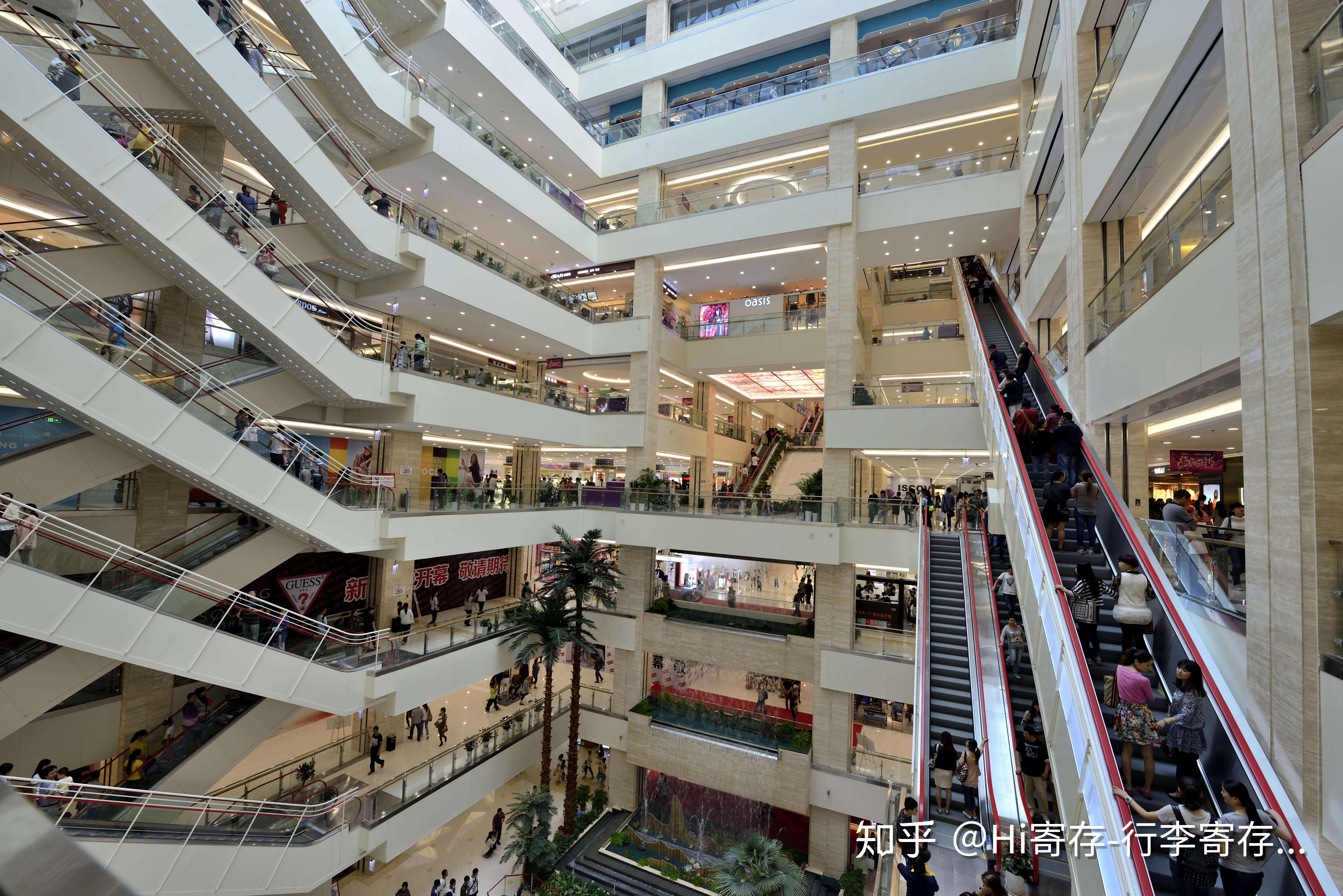 赛格国际购物中心:亚洲第一手扶梯,还有室内瀑布,负二楼和楼上很多吃
