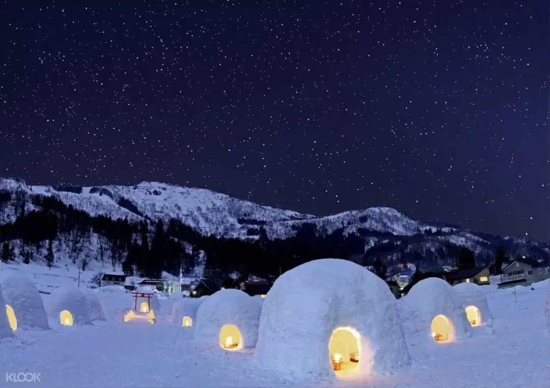 进入童话雪屋搓一顿暖暖的跨年火锅