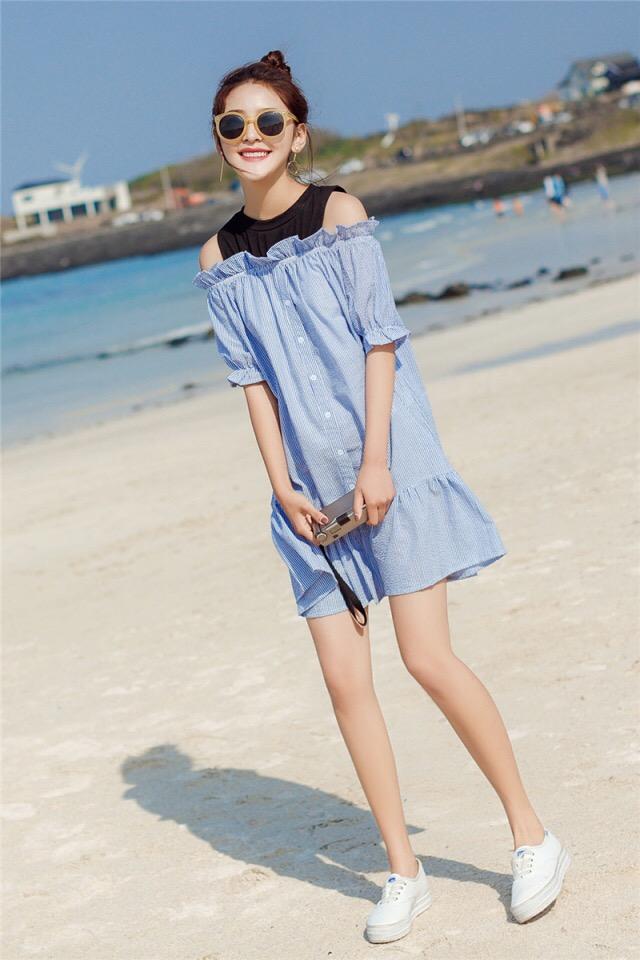 女生滑肩适合什么样的衣服