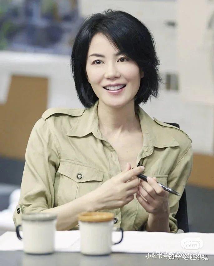 为什么微博上很多人说王菲丑?