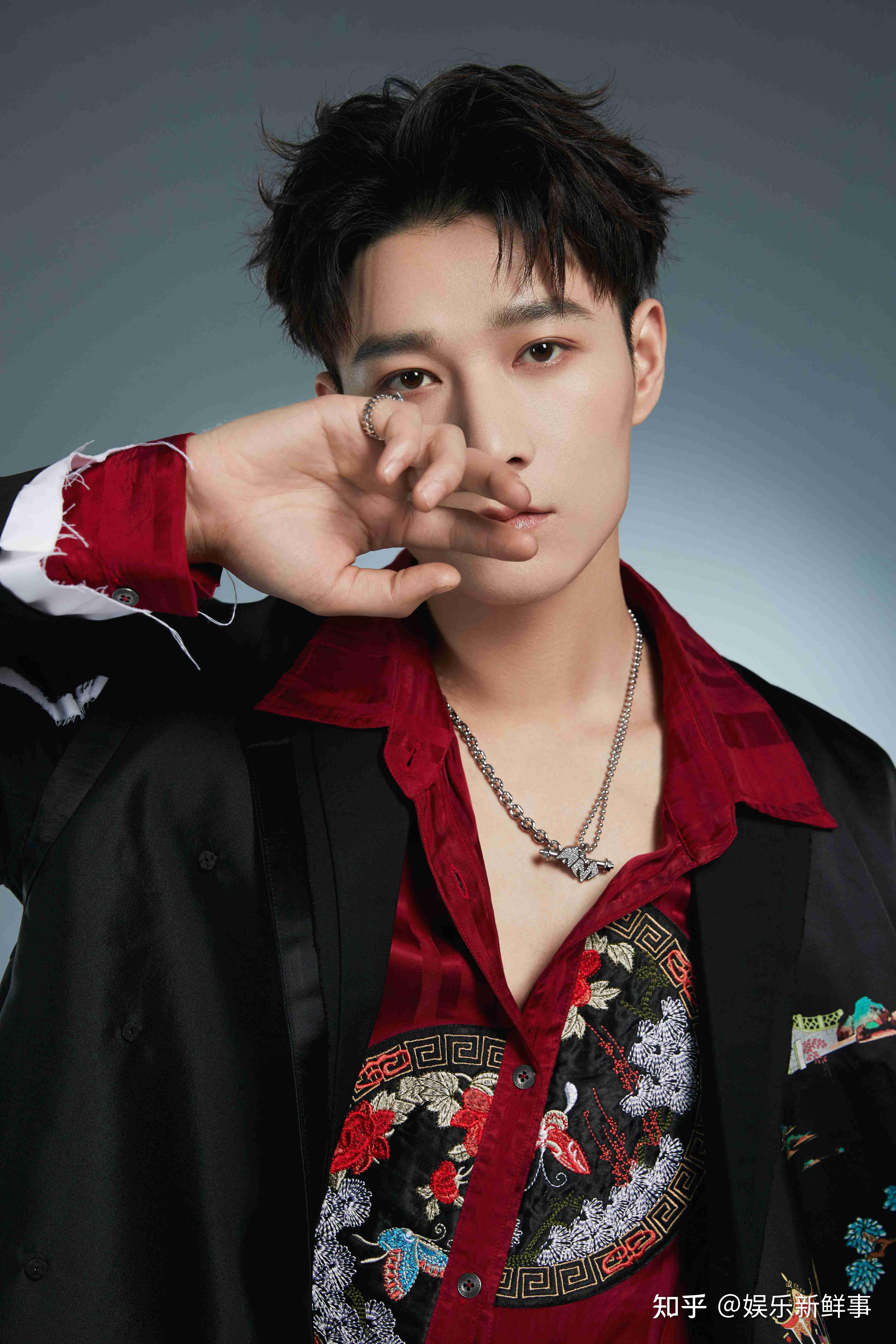 杨廷东《逐梦蓝天》正在热播 赵云飞接力传承守护航空梦想