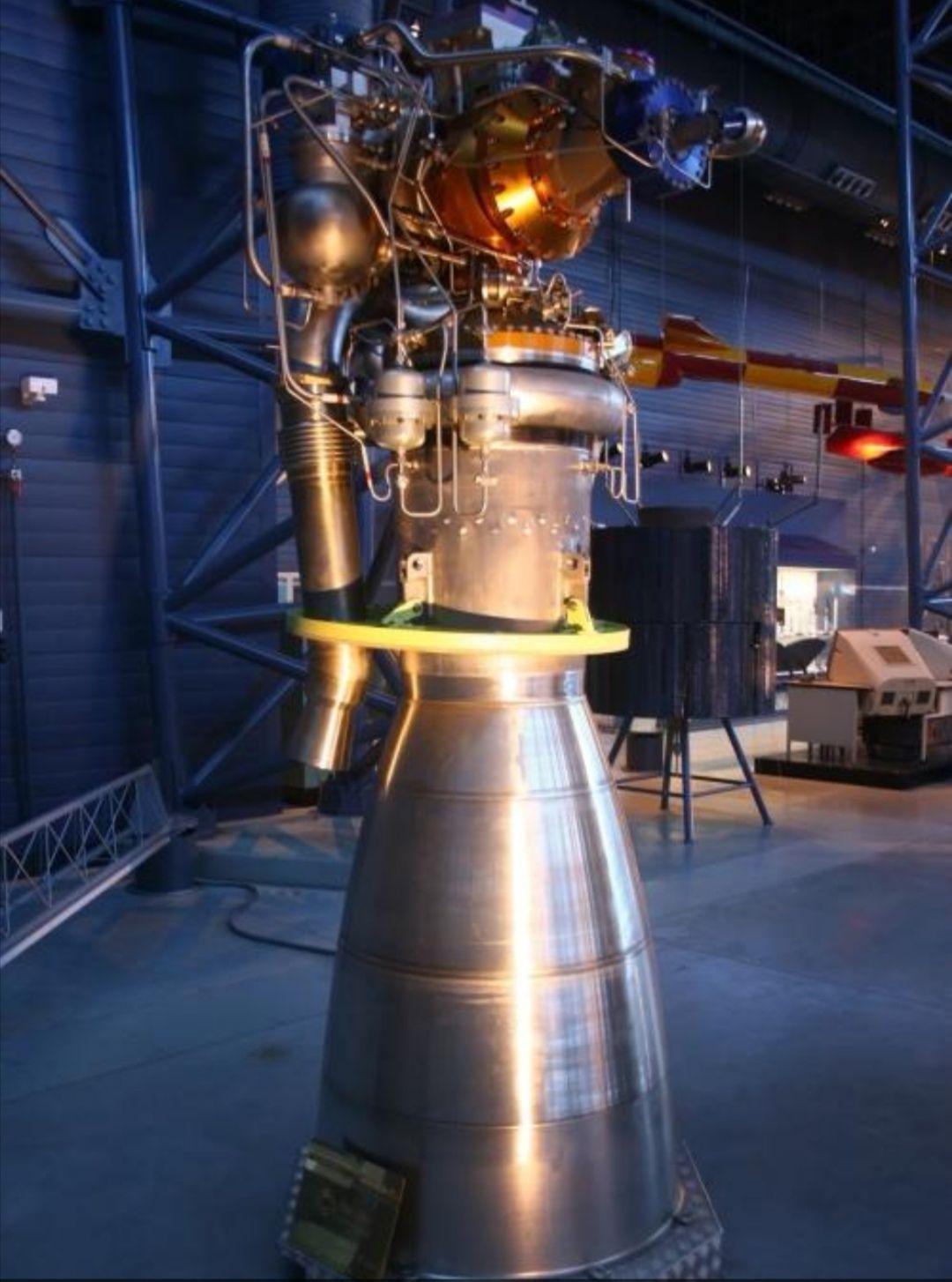液氧甲烷火箭发动机图片
