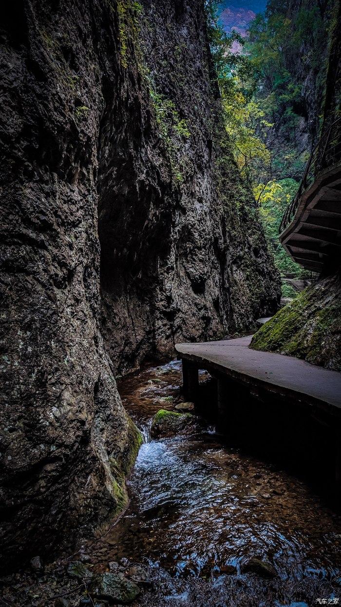 一人一唐,自驾洛南金丝峡,瞰五彩斑斓深秋神瀑峡沟