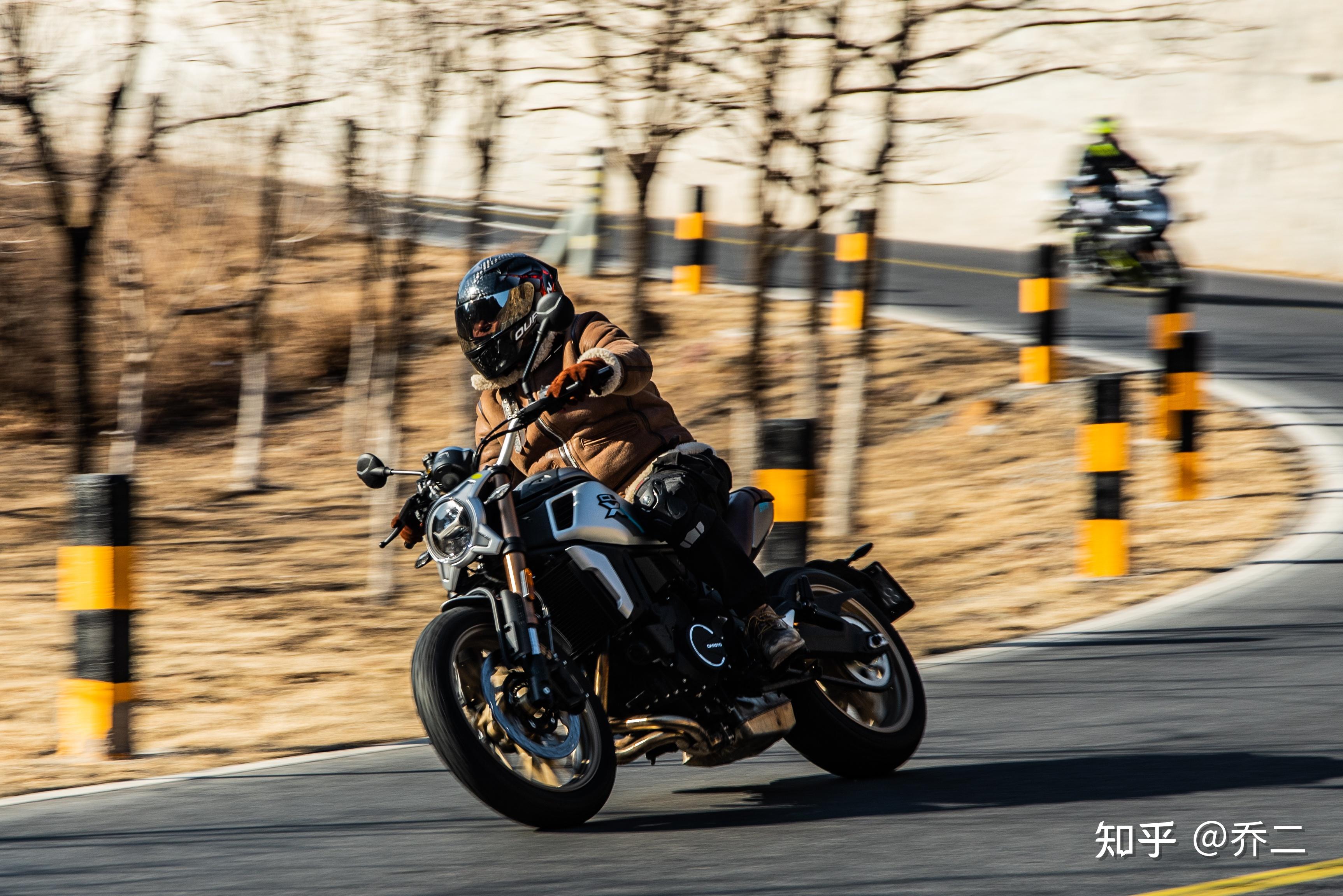 如何评价新上市的春风clx700摩托车