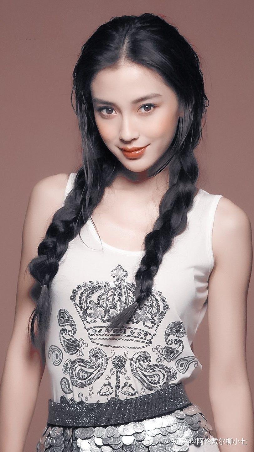 杨颖(angelababy)为什么保留她当嫩模的黑历史?