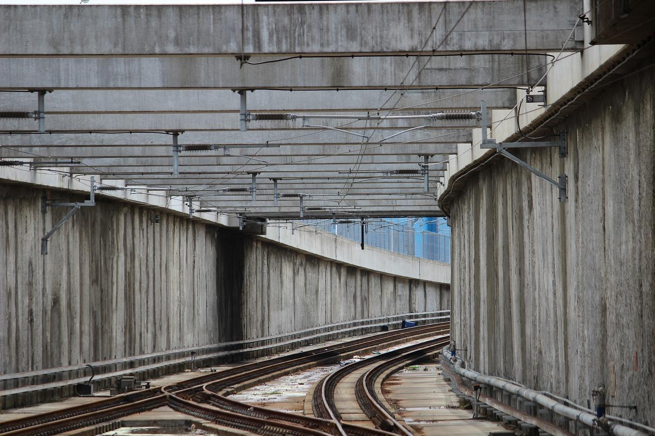 一条地铁有多少轨道