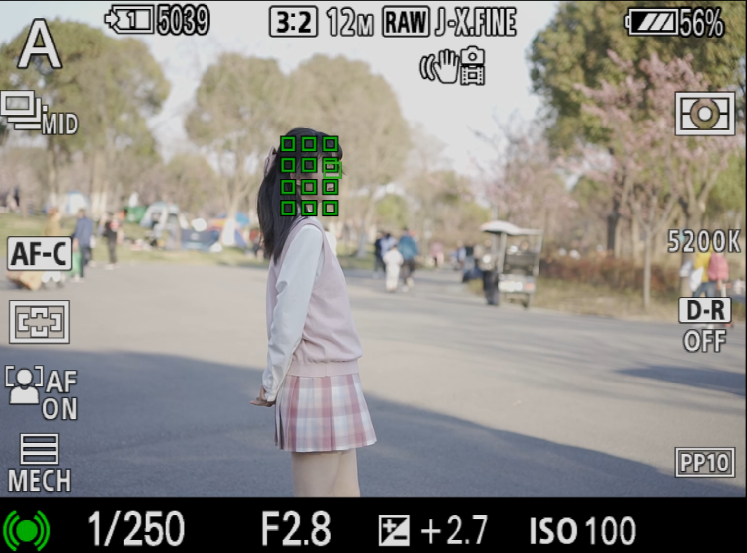 Sigma收購鏡頭
