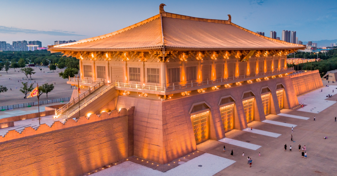 而大明宫不仅是领物现场,也是西马全程赛道的终点,届时一万多人将在