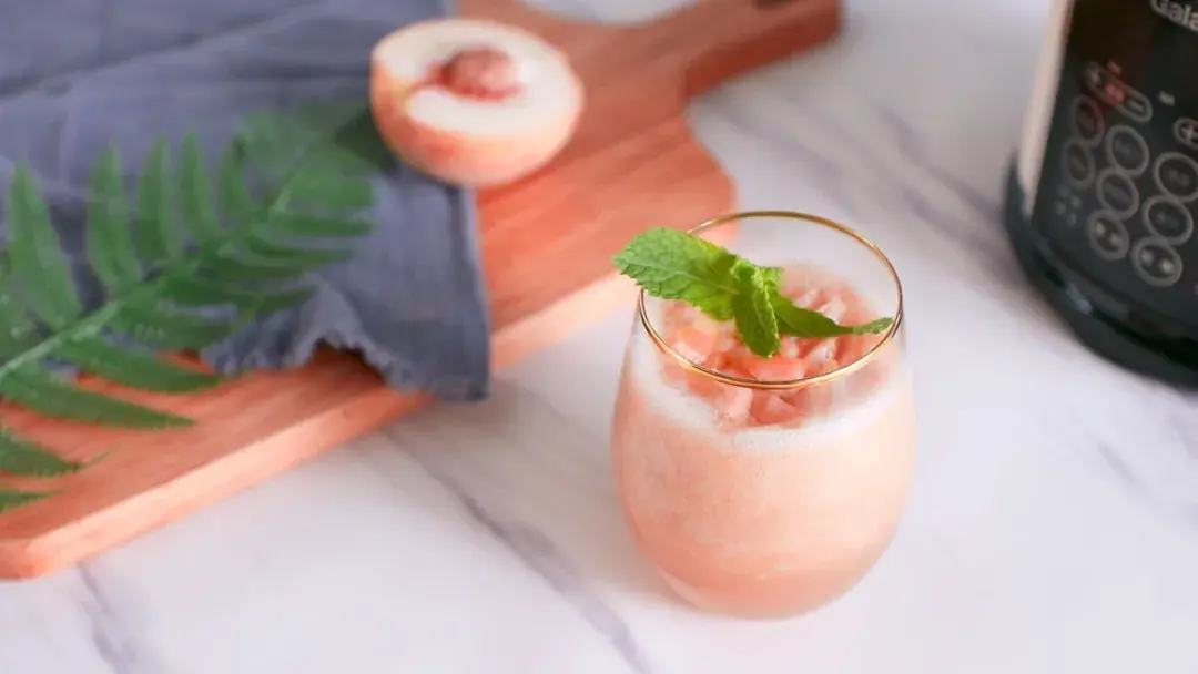 蜜桃香浓郁,入口绵密还有桃桃的果肉,唇齿留香!