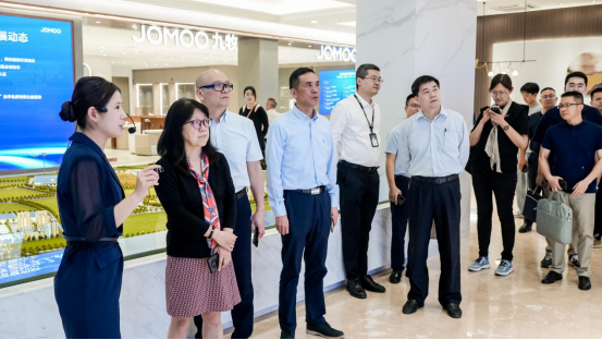 城乡建设厅建筑业处处长施建元,泉州市住房和城乡建设局副局长林宇杰