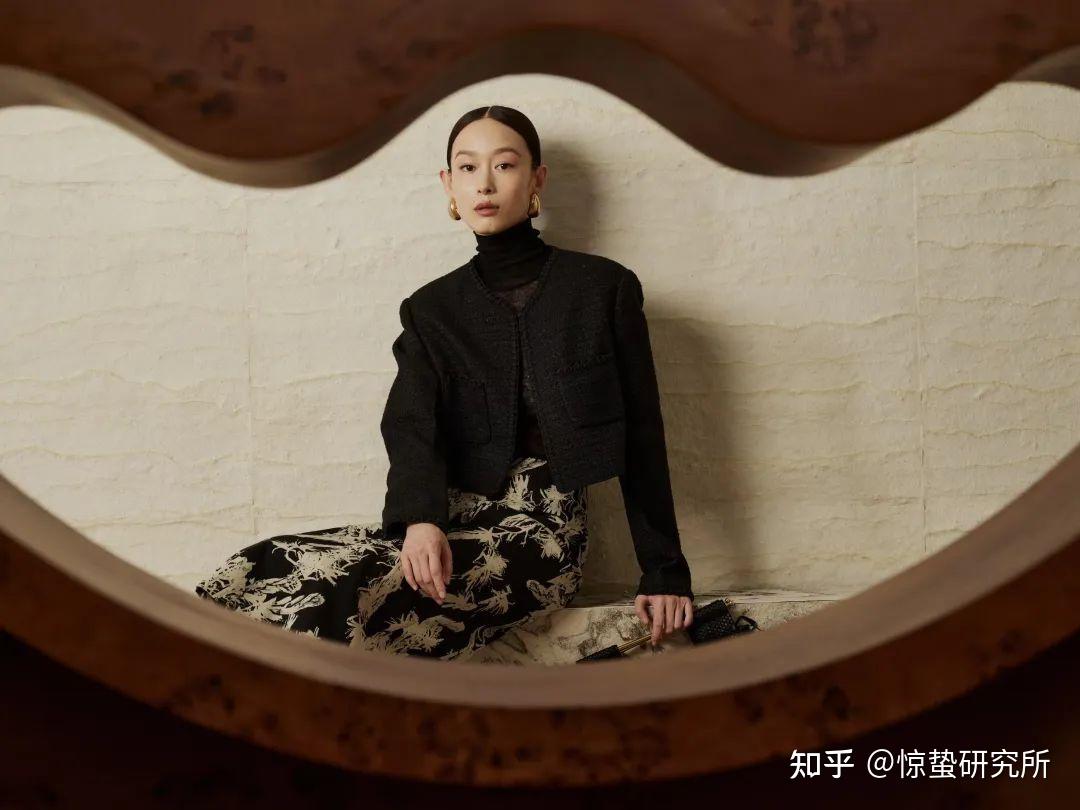 这个高端女装火了 - 知乎