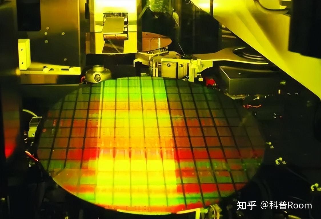 媒体：国产22纳米光刻机治不了中国的"芯"病 - 计世网