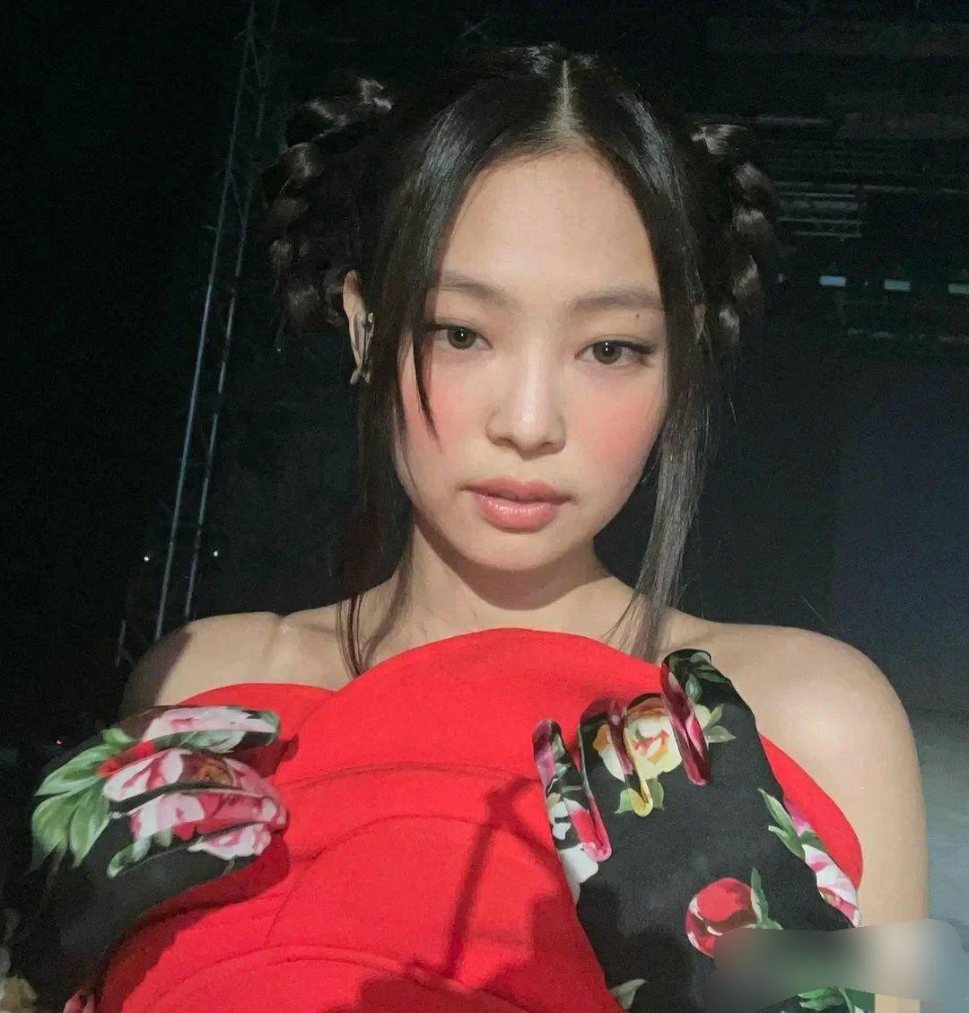 觉得jennie这次红孩儿造型冒犯中国了吗