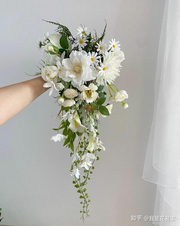 ins风手捧花为你的秋冬季婚礼加点色彩