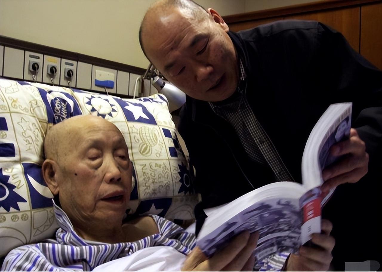 晚年的李作鹏写了两本回忆录,共100多万字.