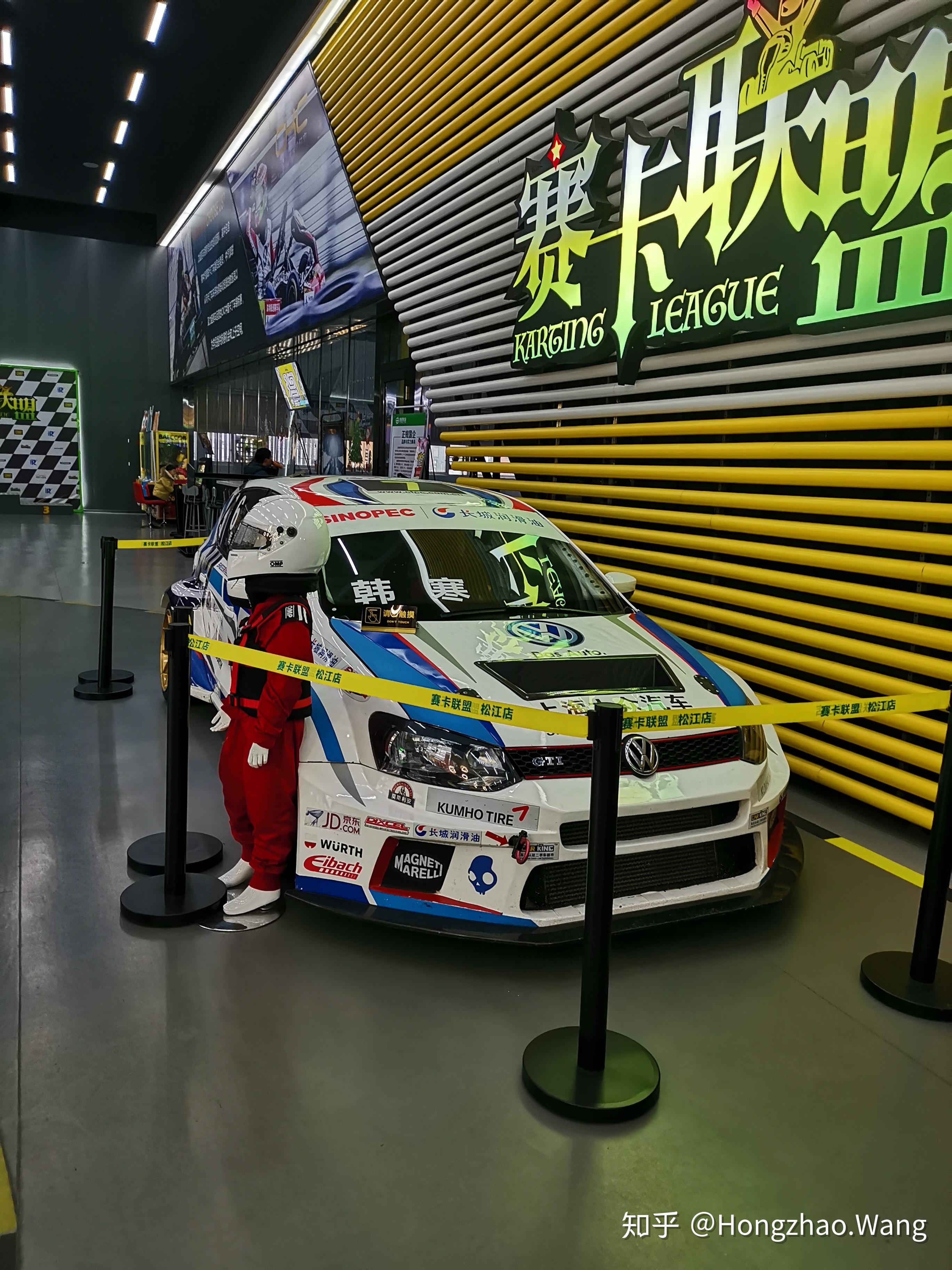 最近随着韩寒的一部《飞驰人生》点爆春节档,拉力风格改装带来的巨大