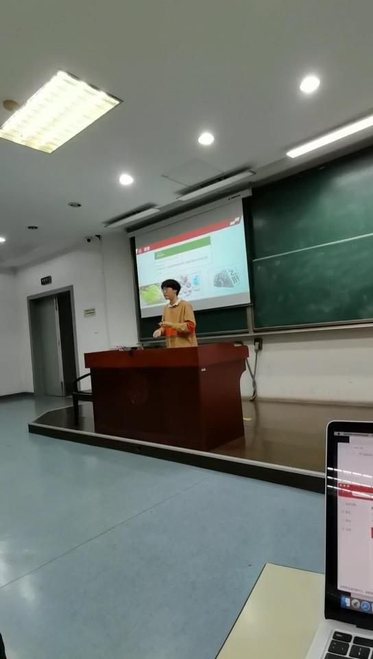 上海交通大学女博士vlog2又是上课的一天今天比较冷下午还去买了个