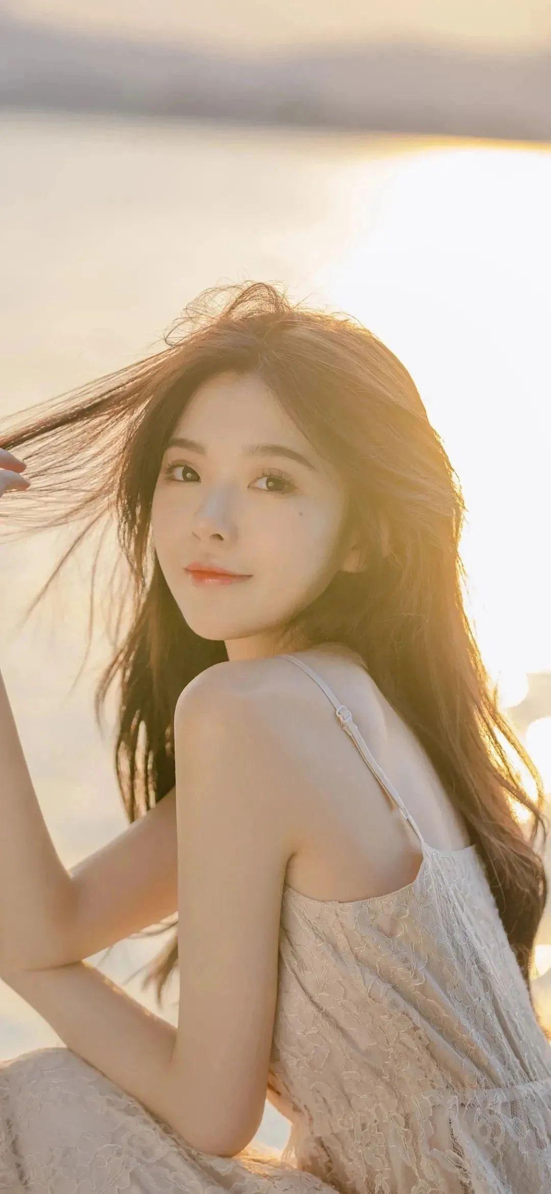 有没有那种禁欲系的污污的壁纸呀