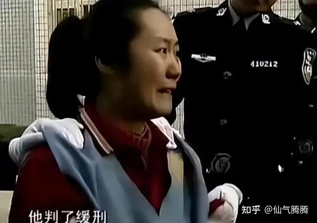 回顾女护士遭45岁领导多次侵犯，哀求：你年纪大，别再找我好不好 - 知乎