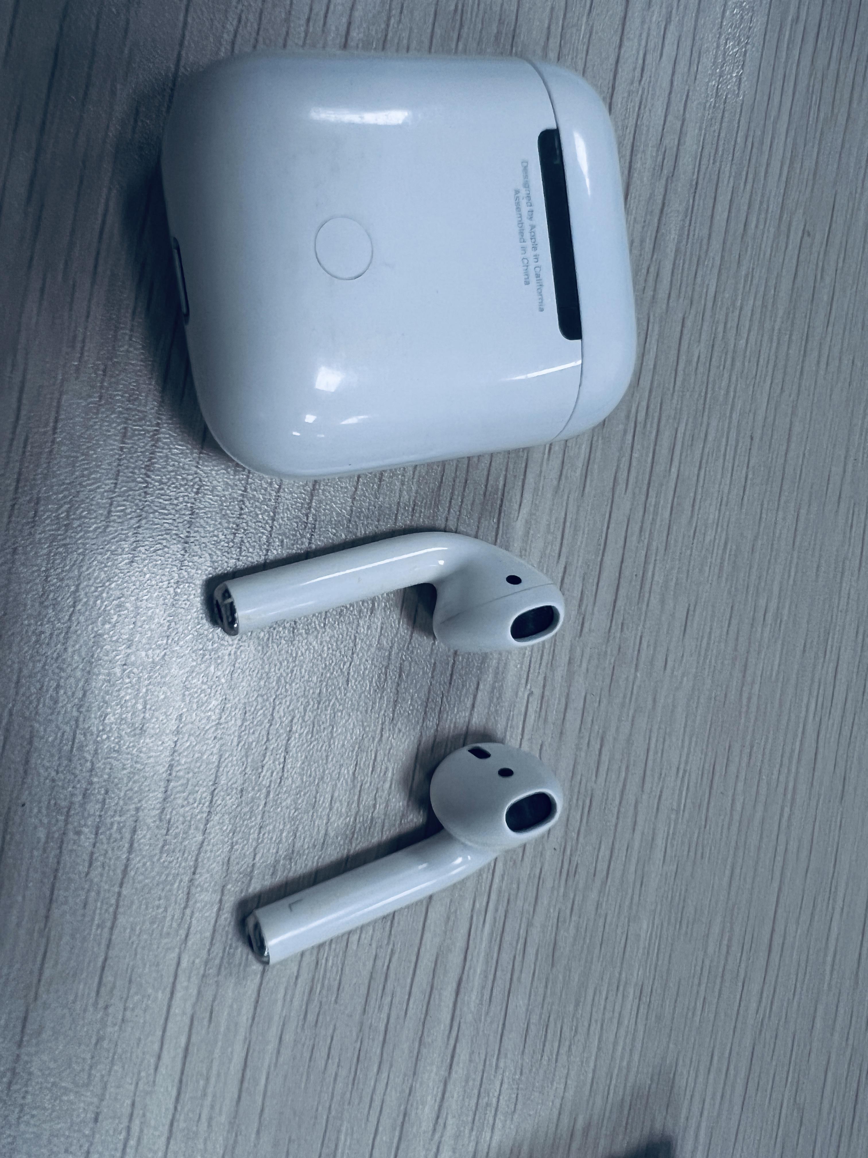 苹果蓝牙耳机airpods一代换电池