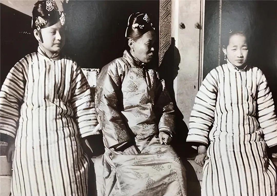 清朝宫廷宫女众多,清朝灭亡后,宫女如何安置?她们何去何从? - 知乎