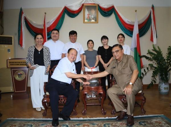 焦作中海中医肿瘤医院应邀参访马达加斯加共和国驻华大使馆