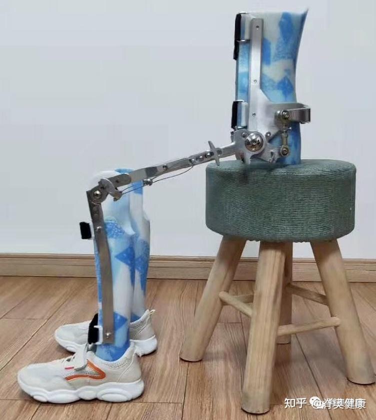 脊奥健康少女脑性瘫痪案例展示肌无力交互步态矫形器rgo