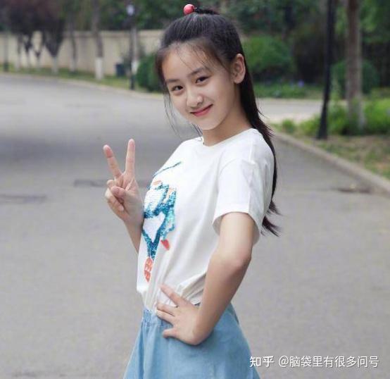 跳水奥运冠军田亮的女儿田雨橙获得外卡机会,将首次亮相国际职业赛场