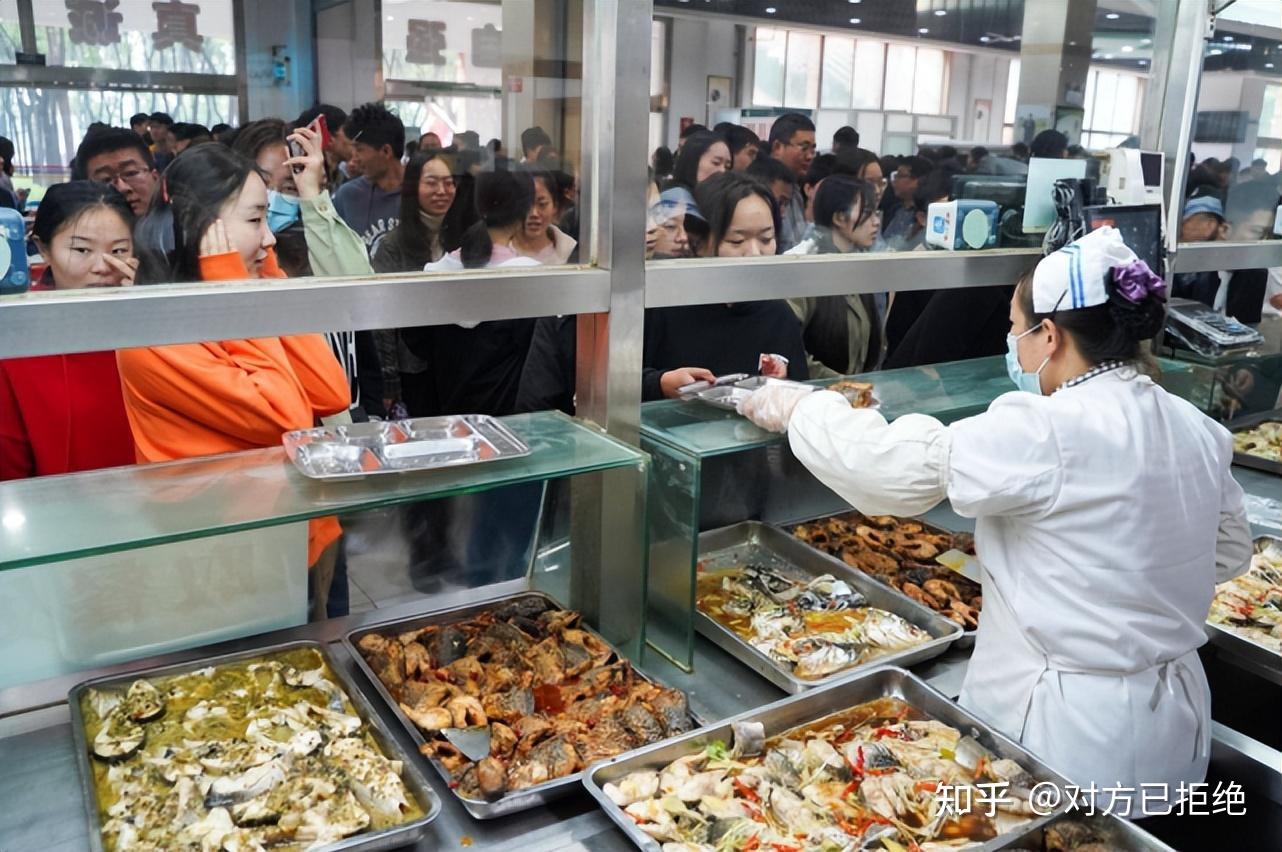 大学生不在食堂就餐怎么处理 大学生不在食堂就餐的原因