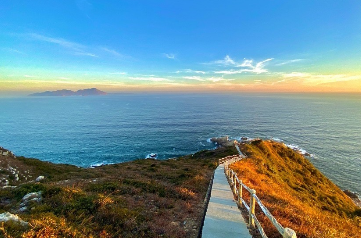 距離廣州最近最美的一片海景,完全不輸於巴厘島著名的海神廟和情人崖!