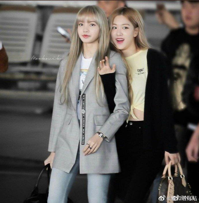 有适合当头像的lisa和rose的合照吗? - 知乎